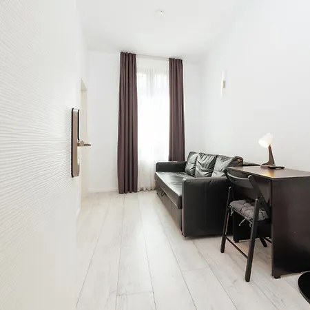 公寓 Romana House 1 *